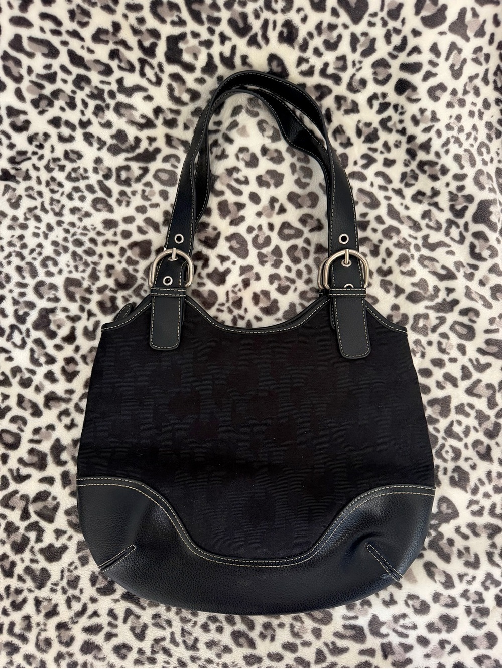 New York & Company shoulder bag